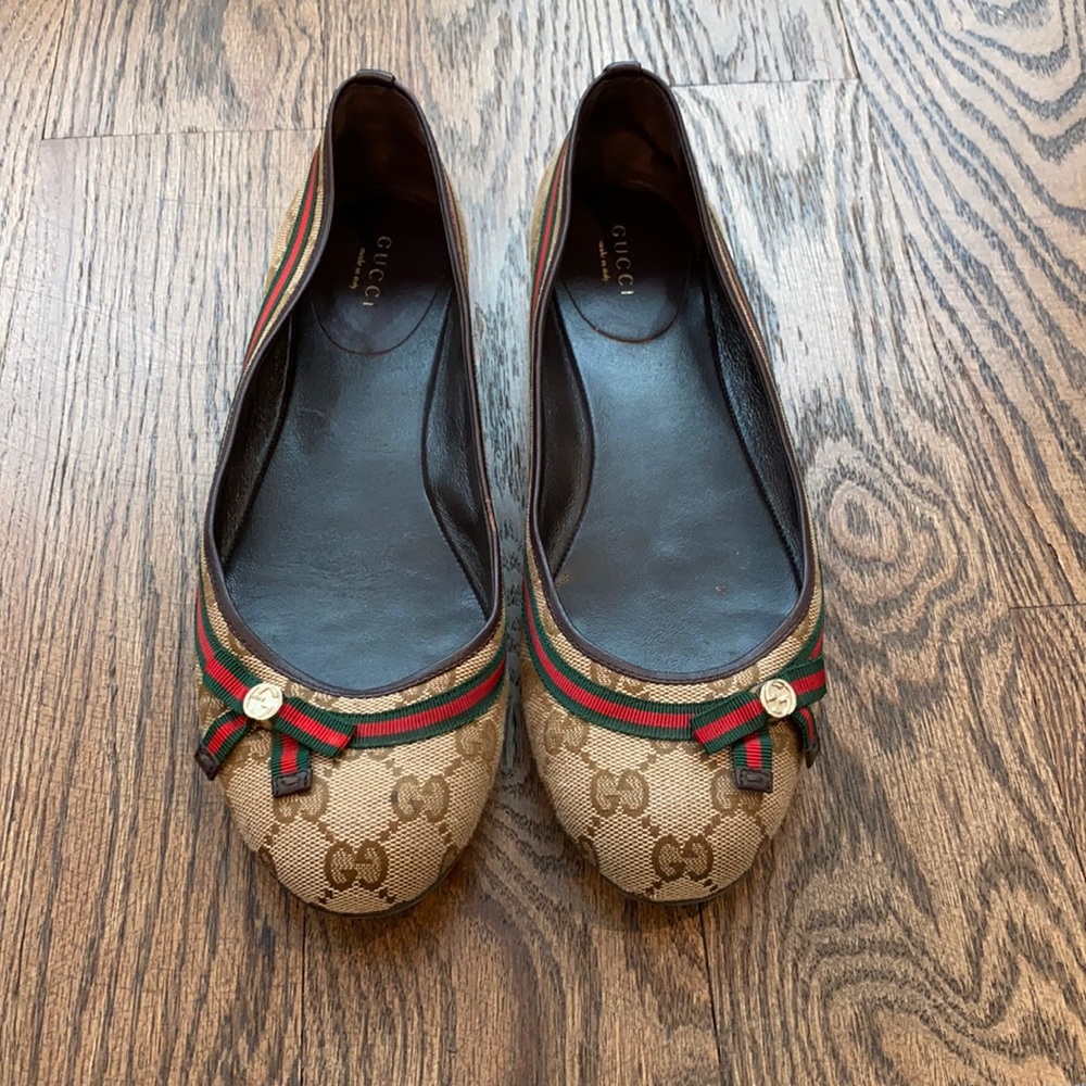 Gucci Monogram ballet flats